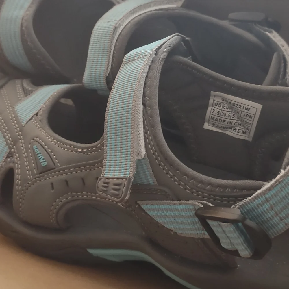 Athletic sandals - Picture 3 of 7